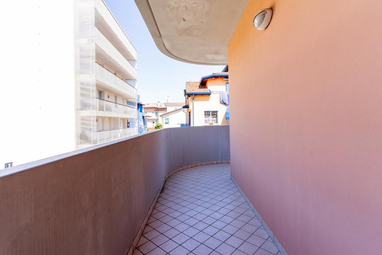 Ca' Mira Apartments Caorle Exteriör bild